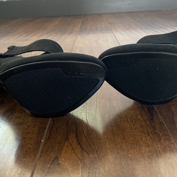 GUESS Black Suede Mary Jane stiletto 4.25” Heels 5.5 - Picture 4 of 7